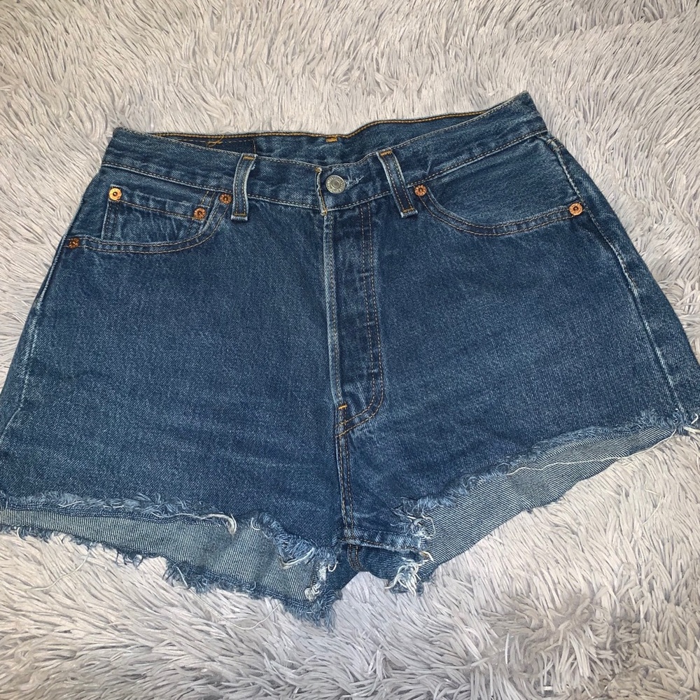 levi’s high waisted denim shorts